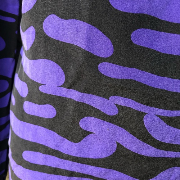 WHAT GOES AROUND COMES AROUND Silk blouse purple and black Zebra print Small - Picture 5 of 9